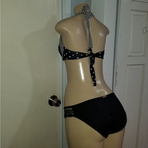 Laundry by Shelli Segal Bikini Bottoms & Tommy bahama top - Picture 7 of 14